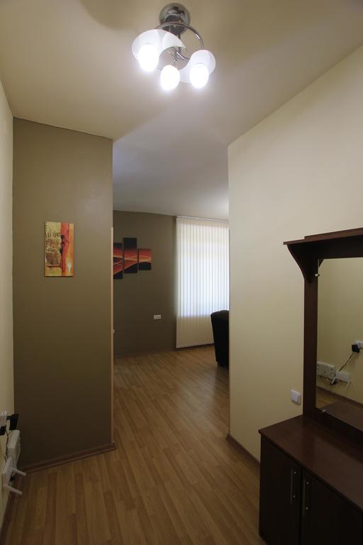 Studio With Balcony On Sayat Nova Avenue Yerevan Ngoại thất bức ảnh